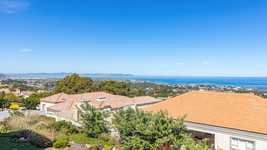 4 Bedroom Property for Sale in Berghof Western Cape